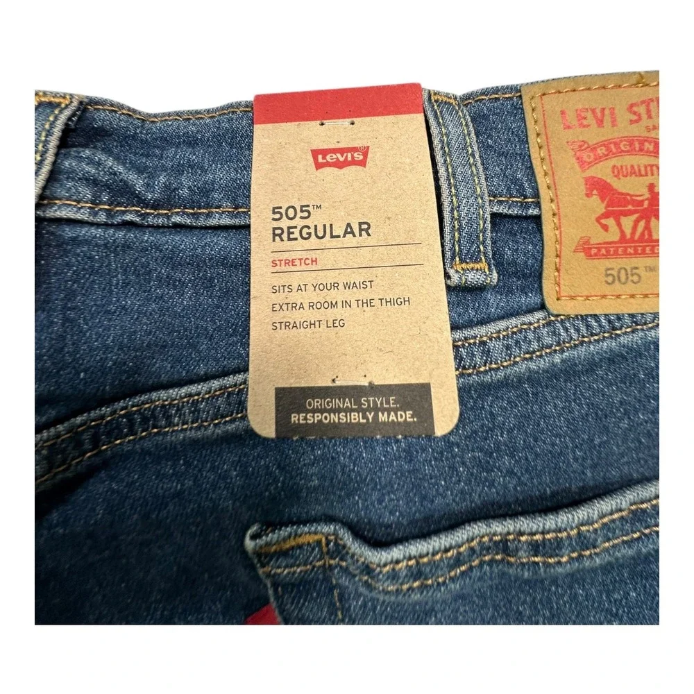 Levi Strauss & Co 505 Regular Fit Straight Leg Men Jeans 38x30 Dark Wash‎ NEW